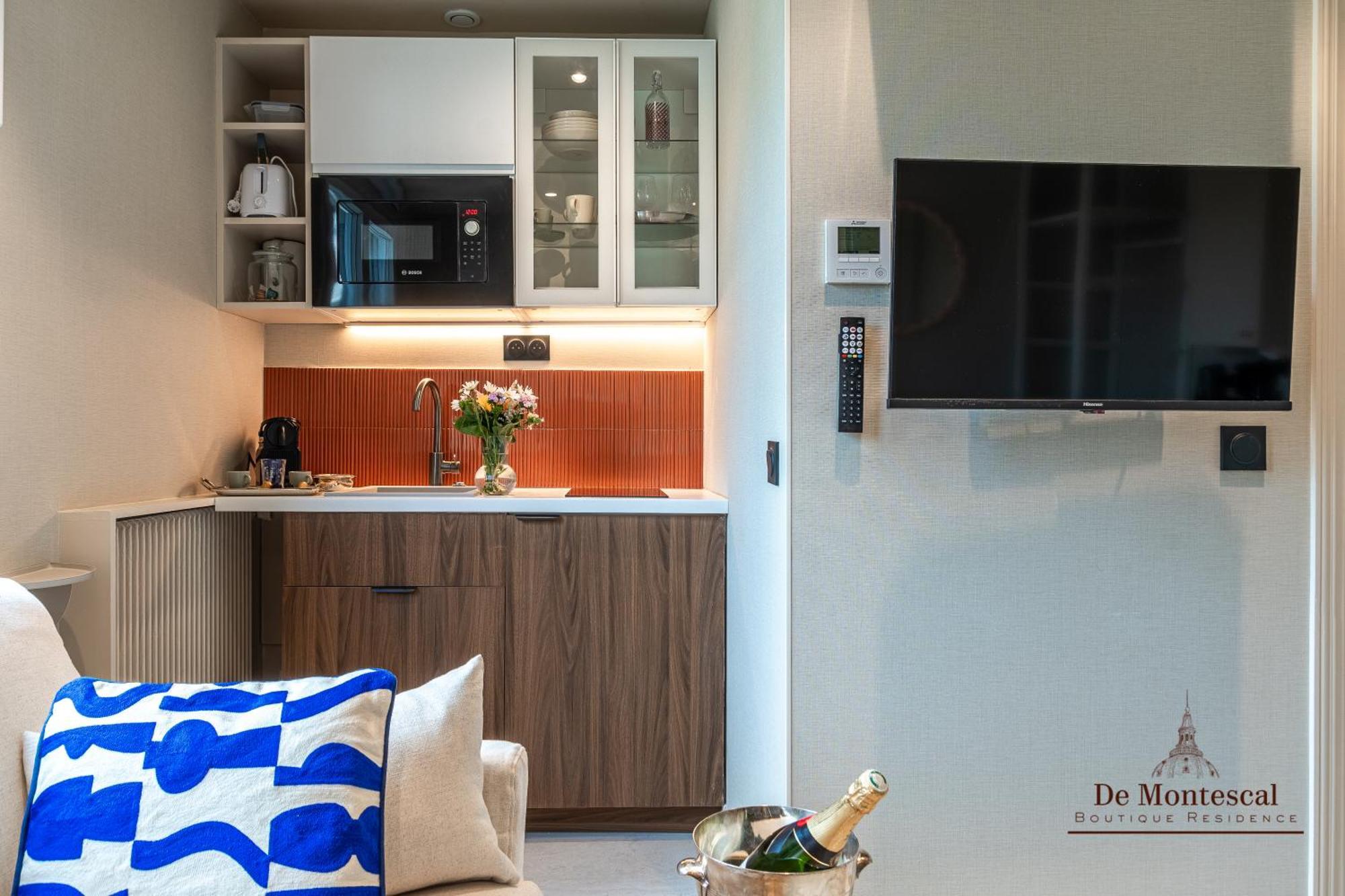 De Montescal- Montparnasse Central With Ac 11 To 14M2 Studio In A Prime Location Париж Екстериор снимка
